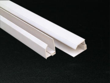 Blanc cellulaire de stratification d'équilibre de PVC de monture de PVC adapté aux besoins du client