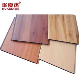 Le plafond de PVC profile le modèle en bois de tuile de panneaux de mur d'UPVC pour le plafond de cuisine
