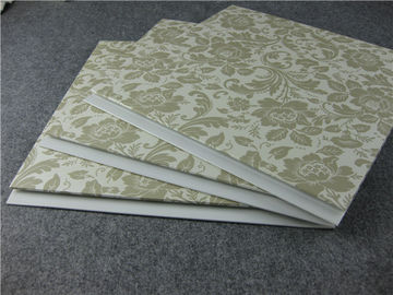 Bon prix Panneaux de plafond en plastique de PVC de fleur ignifuge hôtel et mur de restaurant en ligne