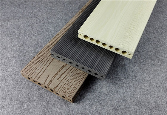 Bon prix Tuiles creuses de plate-forme de la coextrusion DIY de planchers composés en plastique en bois en ligne