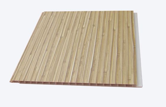 Bon prix Le PVC a stratifié les panneaux de mur décoratifs avec le modèle en bambou en ligne
