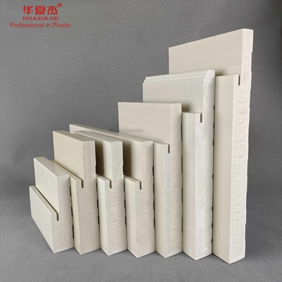 Bon prix Haute porte d'entrée brillante de cadre de porte de PVC de WPC 53 millimètre X 8 millimètres en ligne