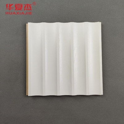 Bon prix Corrosion composée en plastique du bois de panneau de mur de PVC anti la livraison de 15 - 20 jours en ligne