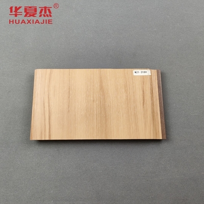 Bon prix Panneau de mur composé en plastique en bois lisse plat facile à installer en ligne