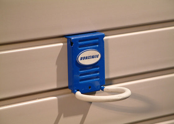 Bon prix PVC Slatwall de longueur de 4ft 8ft lambrisse le revêtement de plafond de PVC fort et durable en ligne