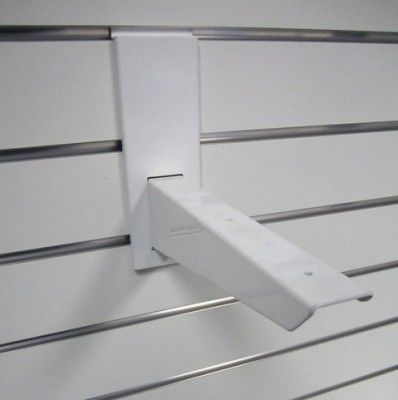 Bon prix Support d'affichage en plastique lisse du conseil de forces de défense principale de stockage/PVC Slatwall en ligne