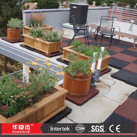 Bon prix Revêtement écologique de mur de WPC/revêtement mur de salle de bains pour la douche en ligne