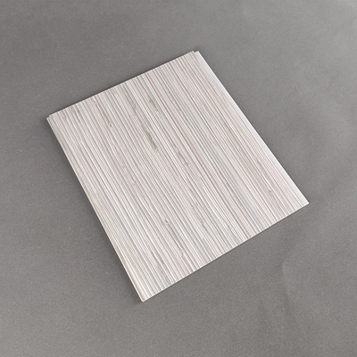 Panneau de mur composé en plastique en bois stratifié pour la décoration d'intérieur