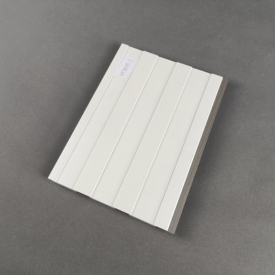 Les meilleurs différents types de vente de revêtement de mur de wpc pour la décoration de mur de Chambre