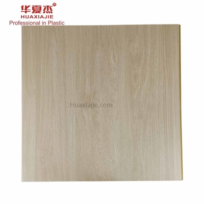 panneau de mur de 2800*600*9mm Wpc pour la décoration de mur de Chambre