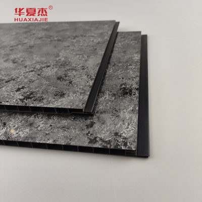 Panneau noir très brillant avec un motif de halo de sliver Panneaux muraux en PVC de design de luxe Panneau en PVC pour la décoration de la maison