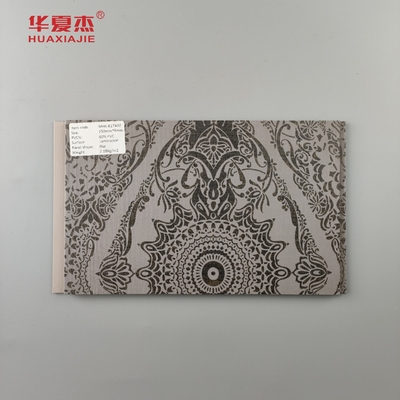 Panneau murale en PVC de design de luxe laminé à 60% de PVC contenant du PVC anti rayures Panneau de décoration en PVC pour mur