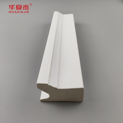 Coût d'usine Prix PVC Stuc blanc Pvc moulures en mousse et profilés Matériau de décoration de bâtiments