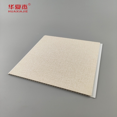 Nouveau design laminé 250x5mm panneau mural en pvc panneaux de plafond en grain de bois décoration intérieure et extérieure