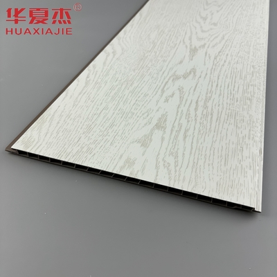 Les panneaux muraux en pvc blanc laminé à grains de bois simulés sont les plus vendus