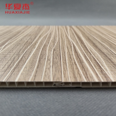 Panneau murale en PVC stratifié de design moderne 250x5mm Panneau en PVC à grains de bois pour la décoration du salon