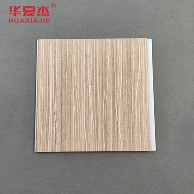 Panneau murale en PVC stratifié de design moderne 250x5mm Panneau en PVC à grains de bois pour la décoration du salon