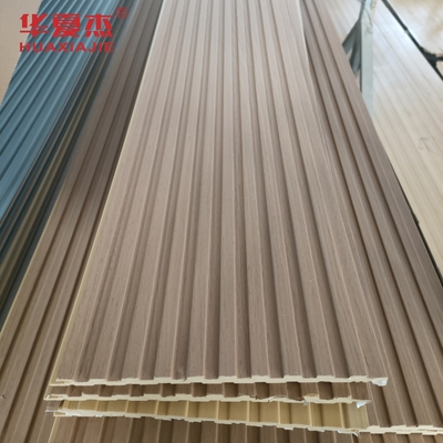 Panneau de mur et de plafond en bois plastique composite imperméable à l'eau (WPC) à usage extérieur