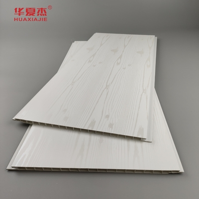 Panneau de plafond en PVC facile à installer avec une longueur personnalisée et une option de processus d'installation facile