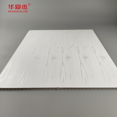 Panneau de plafond en PVC facile à installer avec une longueur personnalisée et une option de processus d'installation facile