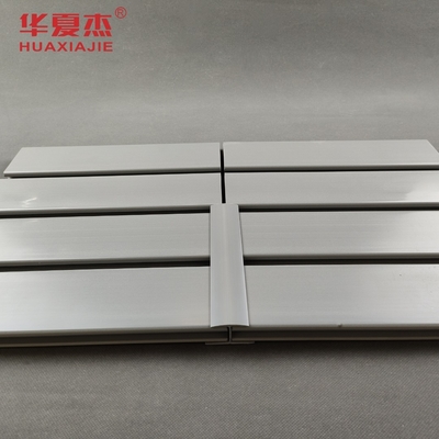 Parement de garage en PVC durable pour une grande durabilité et protection