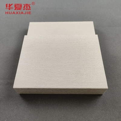 Cadre de porte rectangulaire composite en bois plastique Wpc Pour la construction de bâtiments