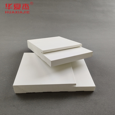 Cadre de porte en PVC résistant à l'humidité Design moderne pour la décoration de la maison