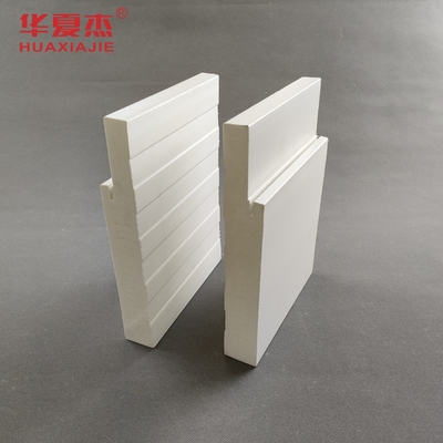 Cadre de porte en PVC résistant à l'humidité Design moderne pour la décoration de la maison