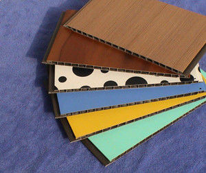 Bon prix Panneaux de plafond en plastique stratifiés de baisse pour le balcon 1.5-4kg/Sqm en ligne