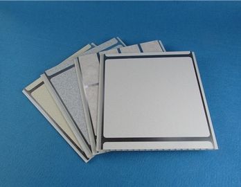 Bon prix Estampillage chaud de expulsion utilisé en plastique de panneau de plafond de garage de panneautage de PVC en ligne
