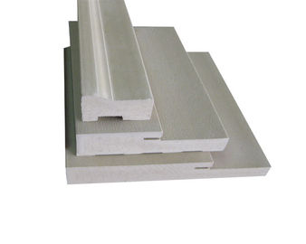 Bon prix L'extrusion en bois de PVC de modèle profile la protection de cadre de porte renforcée par WPC en ligne