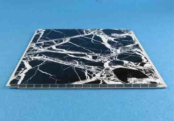 Bon prix Mode composée en plastique de marbre en aluminium de panneau formant facilement en ligne