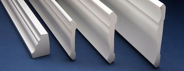 Bon prix Profils recyclables ignifuges de plinthe de PVC pour la décoration d'intérieur en ligne