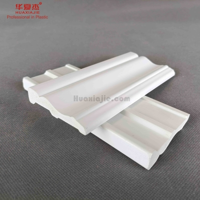 Bon prix Portes intérieures de PVC d'équilibre de décoration imperméable blanche de bâti pour la pièce en ligne