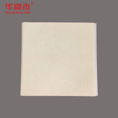 Bon prix Adapté aux besoins du client PVC de longueur panneau de plafond les matériaux d'intérieur de décoration en ligne