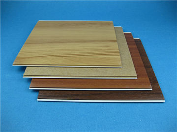 Bon prix Panneaux de mur naturels en stratifié de PVC du modèle DIY pour la décoration à la maison intérieure en ligne