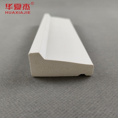 Bon prix En gros Nouvelles Tendances coloniale boîtier vinyle blanc 12ft pvc plinthe pvc plinthe matériel décoratif en ligne