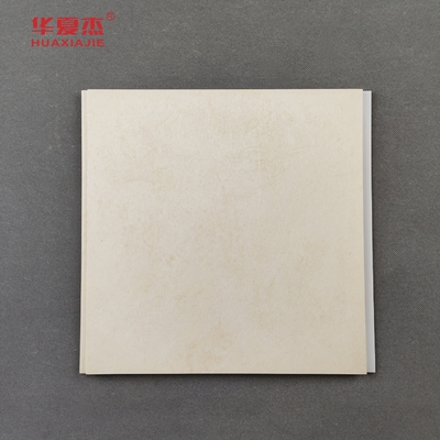 Bon prix Panneaux muraux en PVC de salle de bain en gros Panneaux de plafond en PVC pour la décoration intérieure en ligne