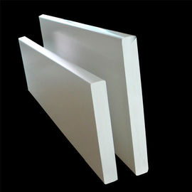 Bon prix Bâti plat en plastique décoratif de mousse de PVC avec des profils d'extrusion de PVC en ligne