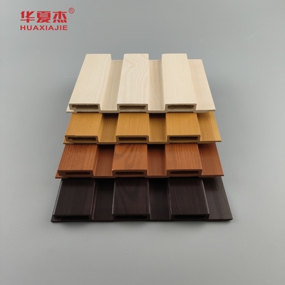 qualité Panneaux muraux en Wpc à flûte colorés Panneau d'impression imperméable Panneaux Wpc pour la décoration résidentielle Usine
