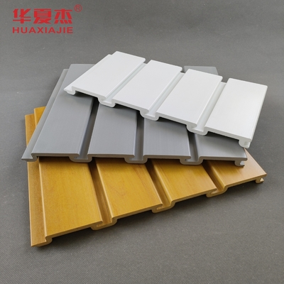 Bon prix Plastique de panneau de PVC Slatwall d'OIN/en bois en bois blanc a rainé le panneau de mur en ligne