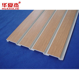 Bon prix Panneaux colorés de Slotwall de garage d'accessoires de Slatwall de vinyle d'UPVC en ligne