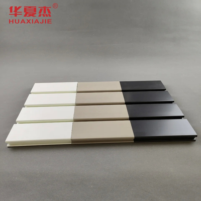 Bon prix Panneaux muraux en plastique de 300 mm x 17 mm résistant aux chocs pour l'amélioration du garage en ligne