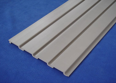 Bon prix Panneau de mur gris froid de garage de panneau de lamelle de panneau de PVC Slatwall de mousse en ligne