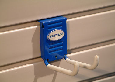 Bon prix rayonnage de mur de garage de PVC de panneaux de mur de garage de longueur de 4ft pour le stockage de centre d'animal familier en ligne