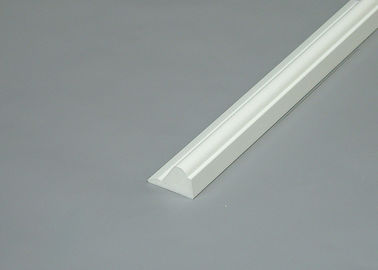Bon prix Feuille À l'épreuve UV de mousse de PVC de 10ft, bâtis blancs de PVC de vinyle de chapeau bas pour la maison en ligne