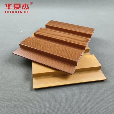Bon prix Panneau mural en WPC imprimé à grains de bois ignifugé pour la décoration 200 * 16 mm en ligne