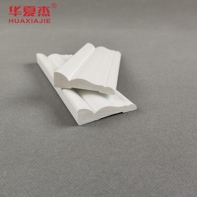 Qualité Moulure de finition en PVC imperméable et durable avec longueur personnalisable pour applications intérieures Usine