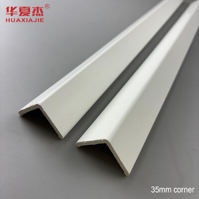 Bon prix Coin en PVC blanc 35 mm, moulage en PVC, imperméable et durable pour la décoration intérieure. en ligne