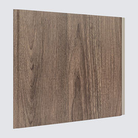 Bon prix Style en bambou stratifiant des panneaux de mur de PVC, décoration de revêtement de mur de salle de bains de PVC en ligne